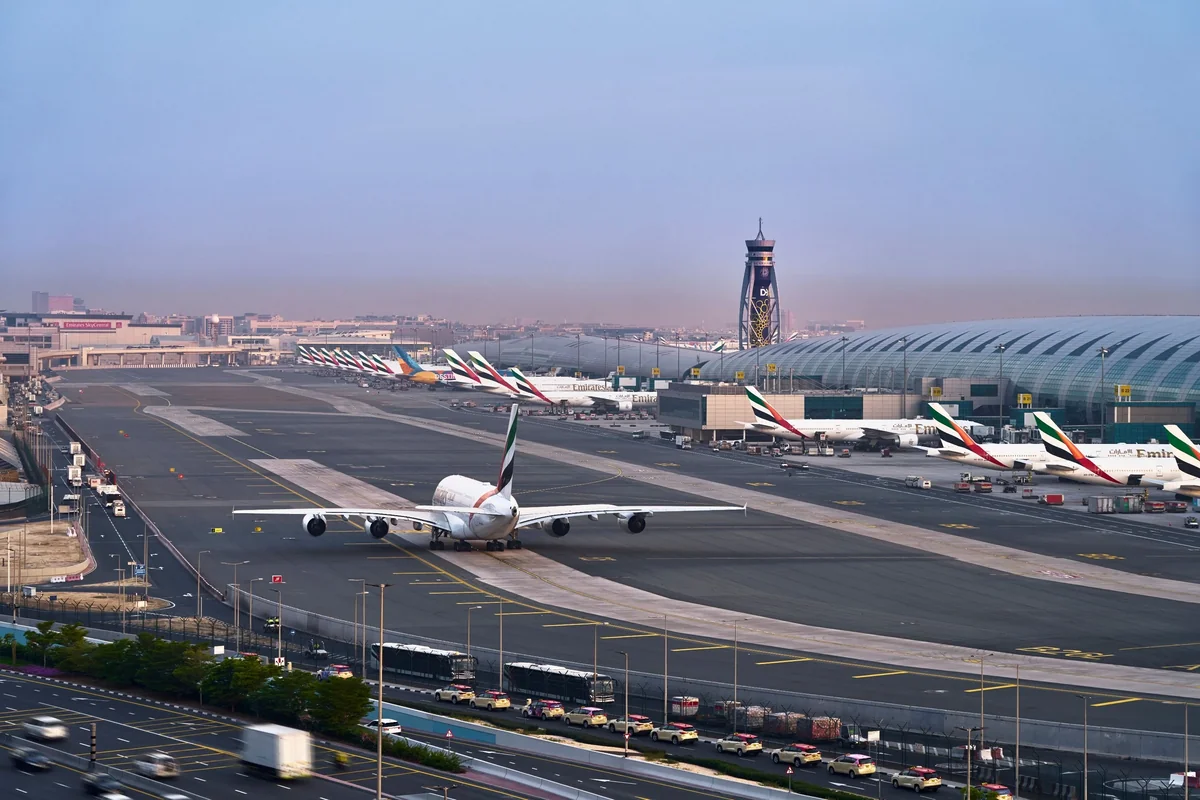 Dubay və Şarcaya aviareyslərdə ləngimələr var