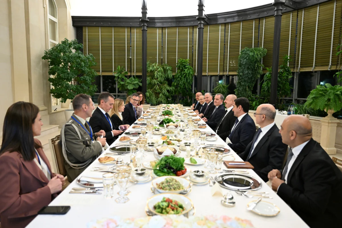 Prezident İlham Əliyevin adından İtaliya Nazirlər Şurasının sədrinin şərəfinə işçi şam yeməyi verilib - FOTO
