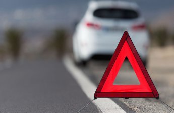 В Геранбое автомобиль врезался в микроавтобус, 7 человек пострадали