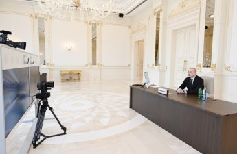 Zirvə toplantısında Azərbaycanın yeni siyasi kursunun çoxşaxəli təqdimatı - ŞƏRH