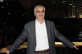 Dünyada və məmləkətdə adamlıqdan çıxmaq uğrunda yarış gedir...