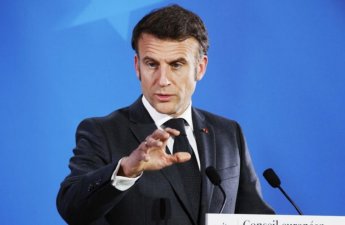 Макрон раскритиковал планы Трампа по введению 25%-ных пошлин на импорт автомобилей из ЕС