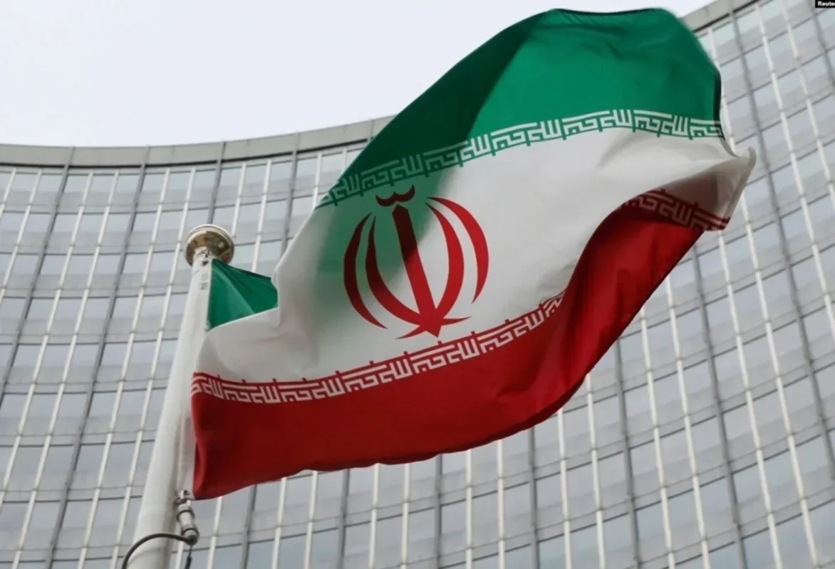 Rəsmi Tehran: 