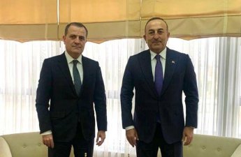 Ceyhun Bayramov Mövlud Çavuşoğluya zəng edib - FOTO