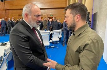 О чем говорили Пашинян и Зеленский?