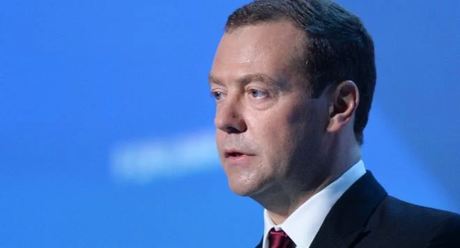 Медведев пригрозил Европе 