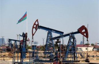 Азербайджанская нефть подешевела почти на $10