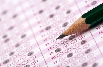 Vəkilliyə namizədlər üçün ixtisas imtahanının test mərhələsi keçirilir