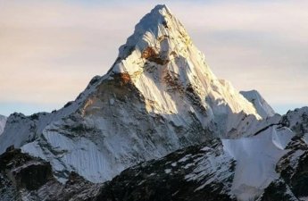 İllərdir səhv bilirmişik - Dünyanın ən hündür dağı Everest deyilmiş