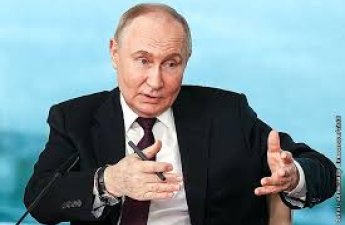 Бывший российский чиновник заявил, что Путин теряет контроль