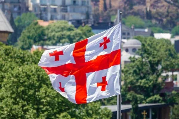 Гражданин Азербайджана не может выехать из Грузии