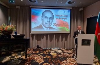 Niderlandda Heydər Əliyevin xatirəsinə həsr olunan tədbir keçirildi - FOTO