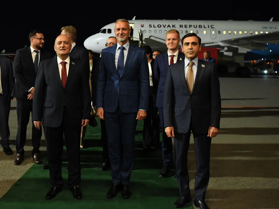 Slovakiya Milli Şurasının sədri Azərbaycana gəlib - FOTO