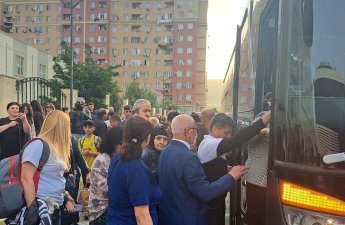 Zəngilan şəhərinə və Cəbrayılın Şükürbəyli kəndinə köç karvanları yola salındı - FOTO