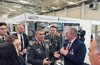 Zakir Həsənov Slovakiyada beynəlxalq müdafiə sərgisində iştirak etdi - FOTO