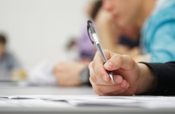 Стало известно, как будут работать школы в Баку во время WUF13