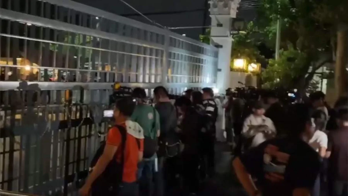 Filippin prezidenti Senatdakı atışmadan danışdı - VİDEO