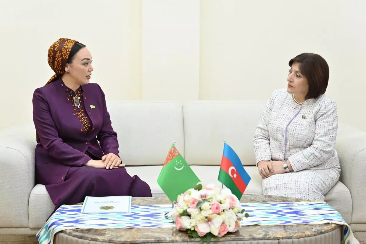 Гафарова и Гулманова обсудили межпарламентское сотрудничество в Бухаре