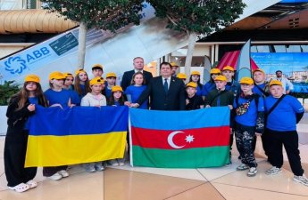 Daha 18 ukraynalı uşaq reabilitasiya üçün Bakıya gətirilib