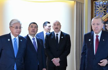 Лидеры братских тюркских стран в Туркестане. Фотографии