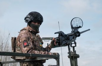 Gecə boyu qarşılıqlı zərbələr: Odessa vuruldu, Rusiyada zavodlar alova büründü - Ukrayna KİV-ləri