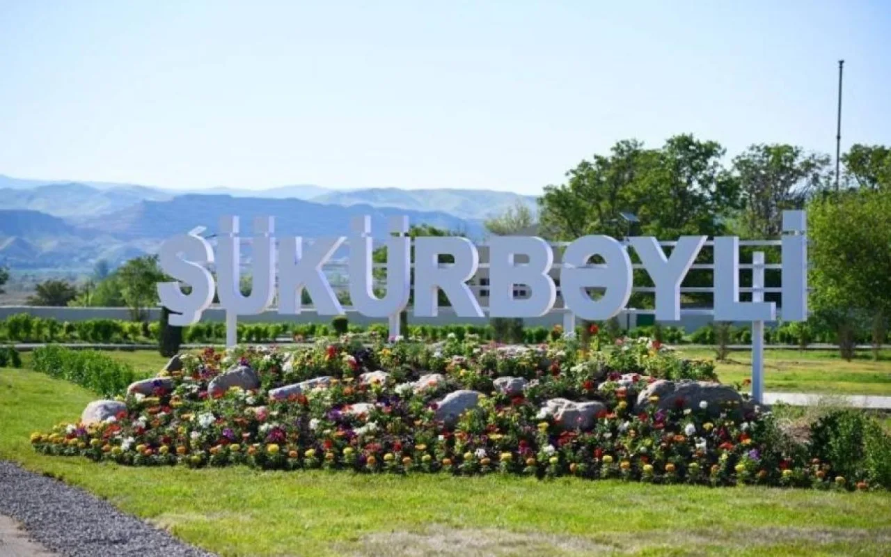 Şükürbəyliyə növbəti köç olub
