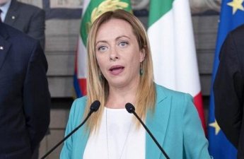Meloni səfərini yarımçıq qoyub təcili İtaliyaya qayıtdı