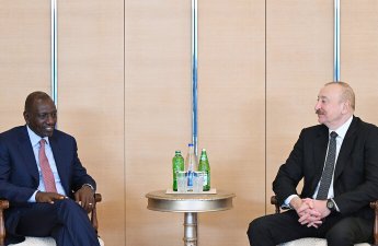 Президент Азербайджана встретился с делегацией во главе с президентом Кении - ФОТО