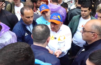 İrəvanda Paşinyanla rastlaşan vətəndaş Bako Saakyan və Araik Arutyunyan haqda nə dedi?..