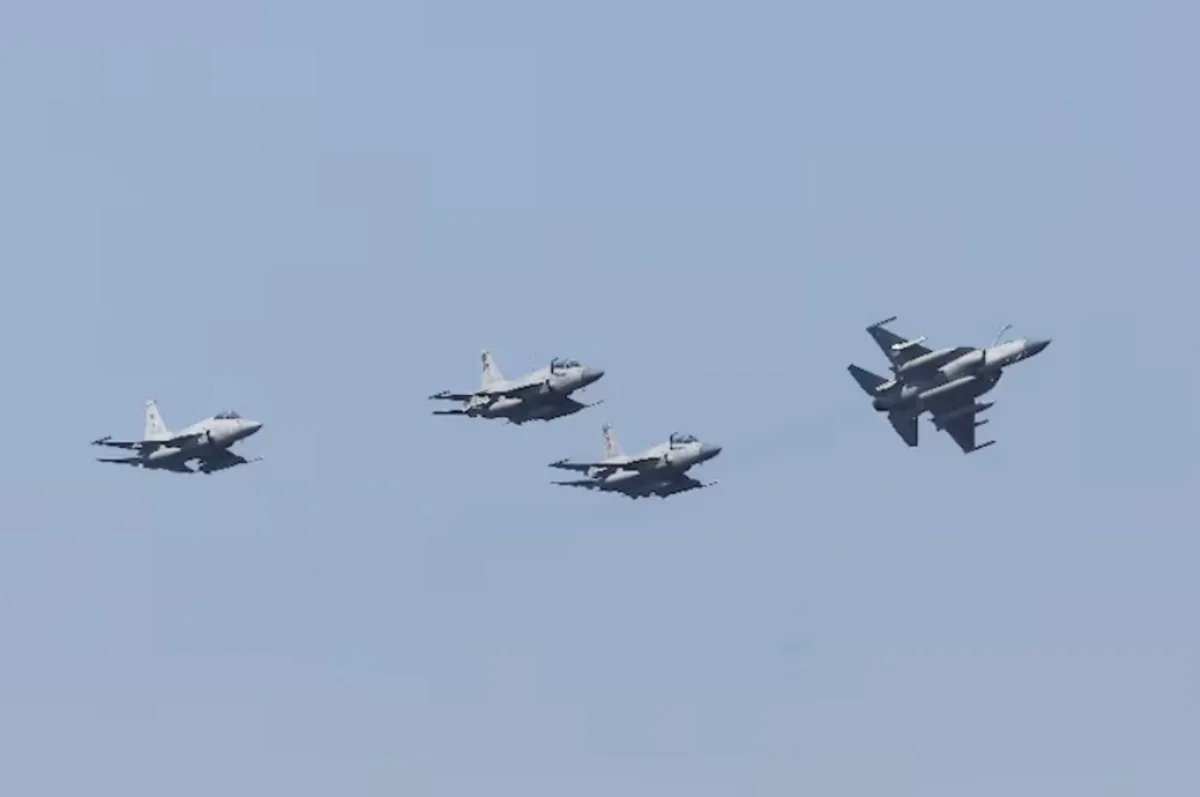 Pakistan Səudiyyə Ərəbistanına minlərlə əsgər və qırıcı təyyarələr göndərib