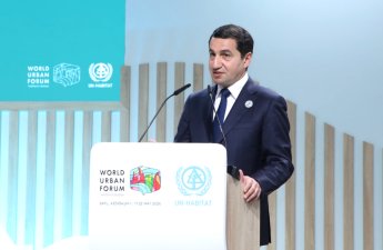 Хикмет Гаджиев: Азербайджан обеспечил жильем и льготами вынужденных переселенцев