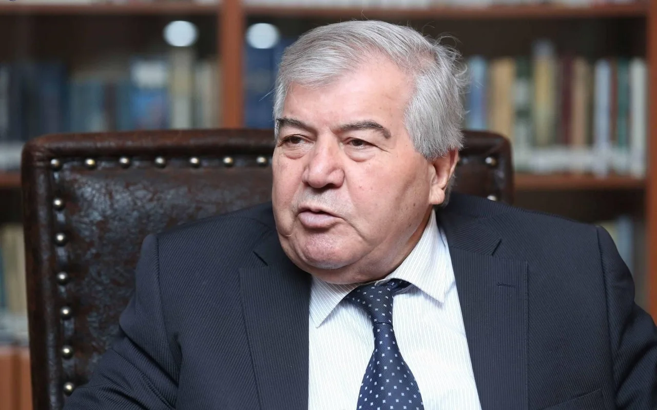 Sabir Rüstəmxanlı “Şərəf” ordeni ilə təltif edildi