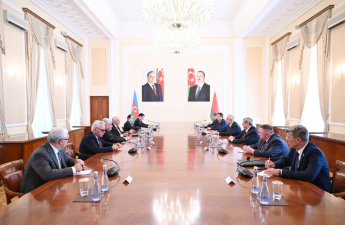 Əli Əsədov Belarus Milli Assambleyası Nümayəndələr Palatasının sədri ilə görüşüb