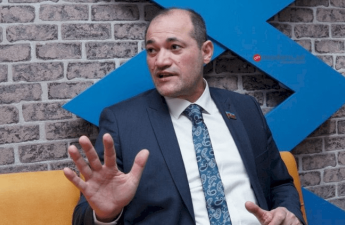 “Rusiya və İranla da quru sərhədlərin açılması mümkündür” – Razi Nurullayevlə gündəm SÖHBƏTİ