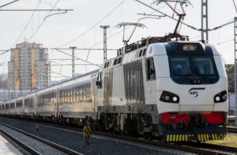 Gürcüstana dəmir yolu ilə giriş-çıxışa icazə verildi