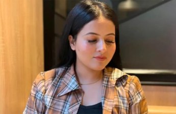 Hindistanda məşhur müğənninin meyiti kanaldan tapıldı