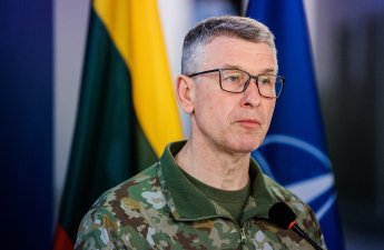 Бывшего командующего армией Литвы оштрафовали из-за зубов