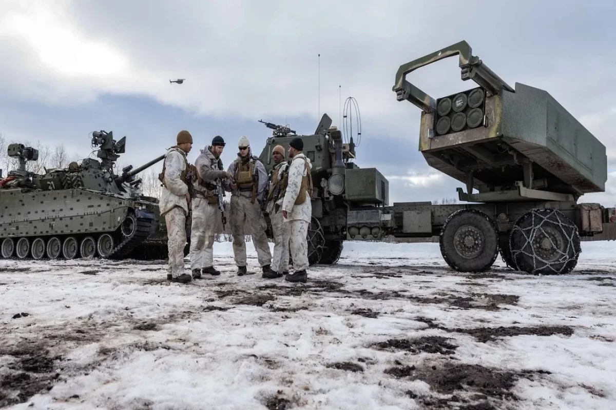 Niderland Arktikanı NATO-nun çəkindirmə sisteminin bir hissəsi kimi tanıyıb