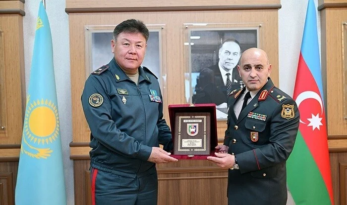 Военная делегация Казахстана посетила Азербайджан