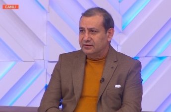 Tanınmış jurnalistə ağır itki üz verdi