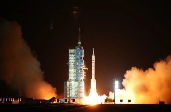 Китай запустил пилотируемый космический корабль 