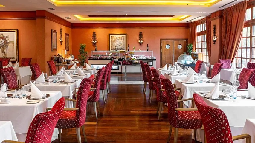 Restoran və kafelərdə ən çox pul xərclənən şəhər və rayonlar