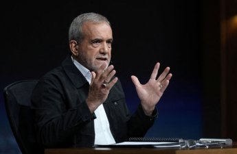 Pezeşkian internetin əvvəlki vəziyyətə qaytarılması barədə qərarı təsdiqləyib
