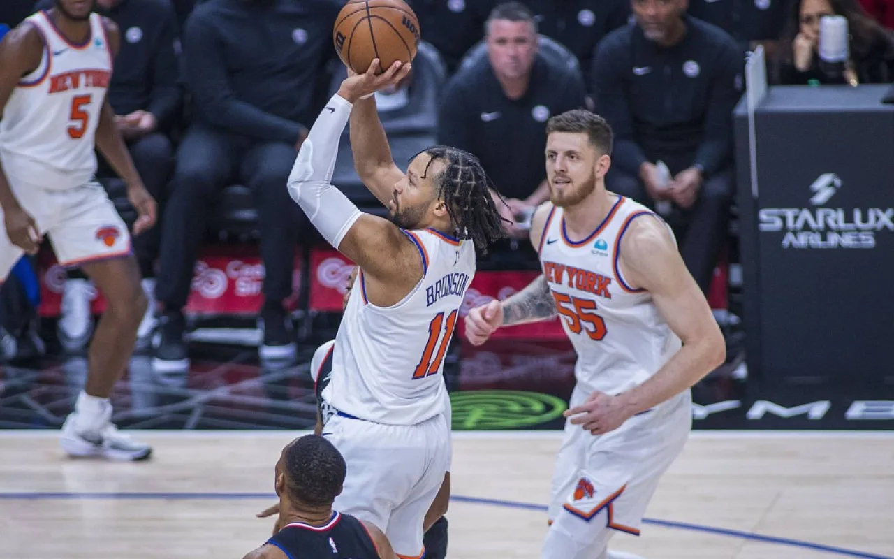 NBA-da növbəti finalçı bəlli oldu