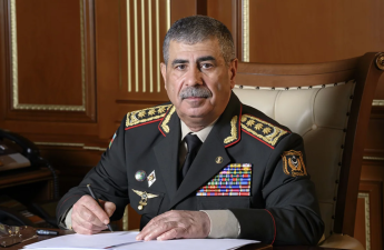 Müdafiə naziri Qurban bayramı münasibətilə Azərbaycan Ordusunun şəxsi heyətini təbrik edib