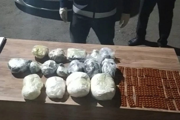 В Билясуваре изъято около 50 кг наркотиков, переправленных через границу на параплане