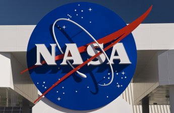 NASA начнет строительство лунной базы