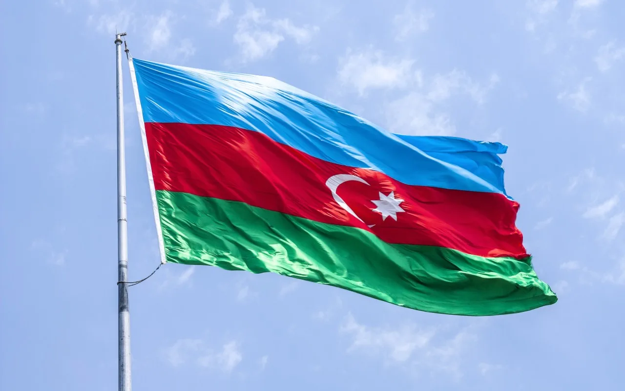 Onlar Azərbaycanı təbrik etdi