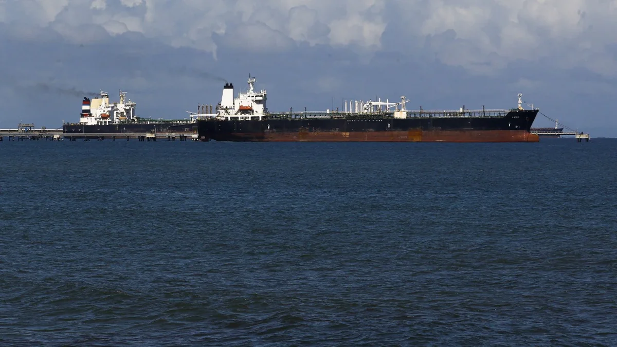 Qara dənizin Türkiyə sahillərində üç tanker dron hücumuna məruz qalıb