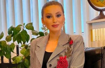 Erməni jurnalist azərbaycanlıları təbrik etdi
